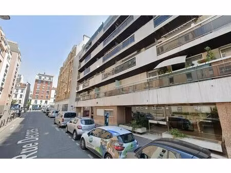 location stationnement  11 m² t- à paris 14  110 €