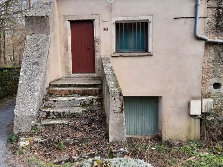 opportunité à saisir : maison de village t3 à rénover à corn