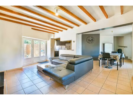 vente maison 4 pièces  80.00m²  fouju