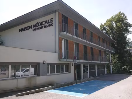 st gervais les bains - local professionnel de santé