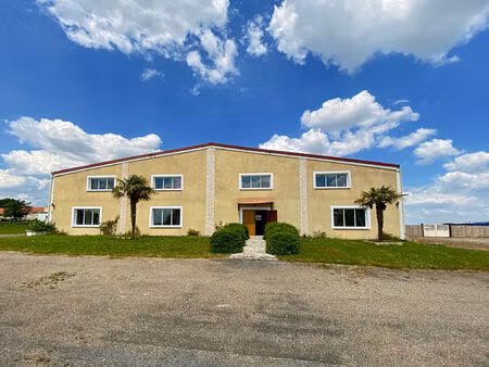 vente local d'activité 4 pièces  363.00m²  mantes