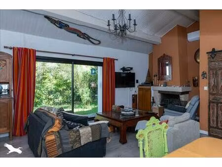 vente maison 5 pièces 149 m² jau-dignac-et-loirac (33590)