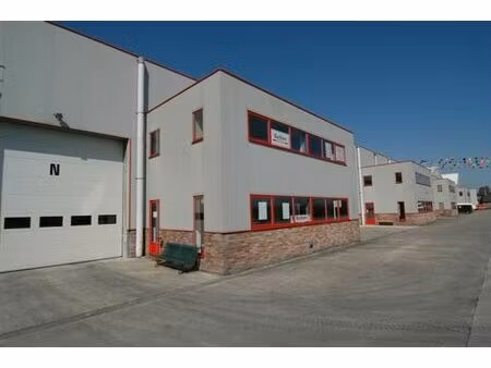 loods/opslagplaats (1020 m²) te verrebroek