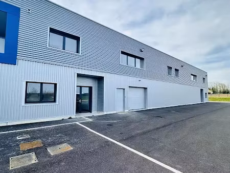 location locaux professionnels 720 m² à sainte-savine (10300)  3 250 €