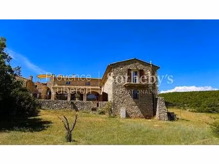 maison de luxe à vendre à simiane-la-rotonde : 1 400 000€ | 522m²