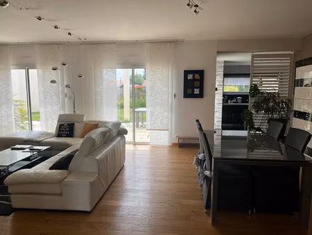 vente maison 5 pièces  140.00m²  moutiers