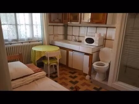 location appartement 1 pièce 11 m² à nanterre (92000)