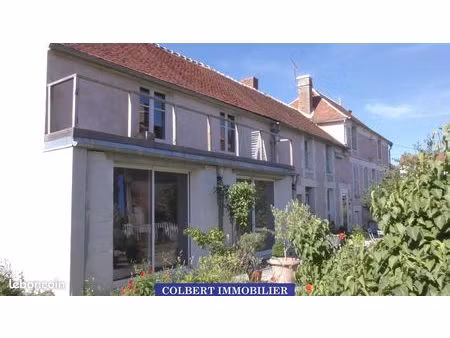 maison 6 pièces 223 m²