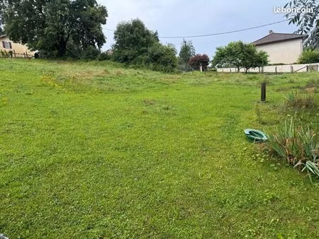 terrain 662 m² izeaux