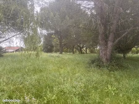 terrain 800 m² layrac
