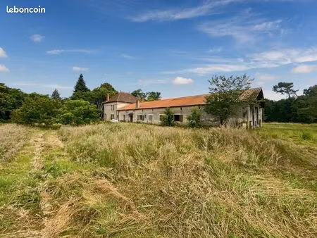 maison 6 pièces 490 m²
