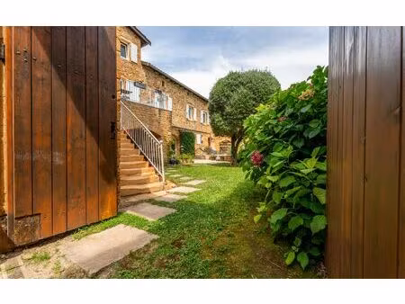 maison pouilly-le-monial 212 m² t-5 à vendre  750 000 €