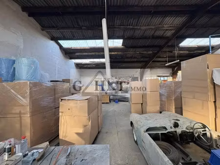 entrepot a louer 500m² vaux le penil