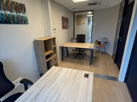 location bureau plougastel daoulas 12 m²