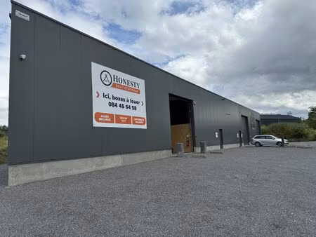 surface industrielle à louer à zoning d'activité nord 8 baillonville (vbb47051)