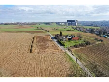 perceel grond voor het bouwen van halfopen bebouwing