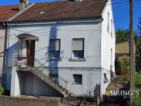 a vendre maison 5 pieces  jardin et cave