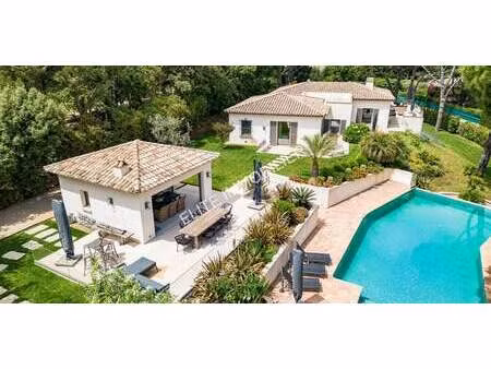 maison avec piscine et terrasse gassin (83)