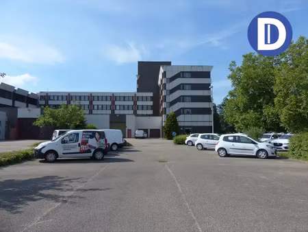 entre metz et woippy  sur un site facilement accessible  plateau de bureaux a acheter de 1