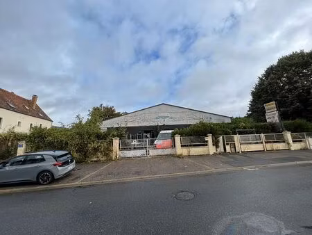 location local d'activités brie comte robert 1 553 m²