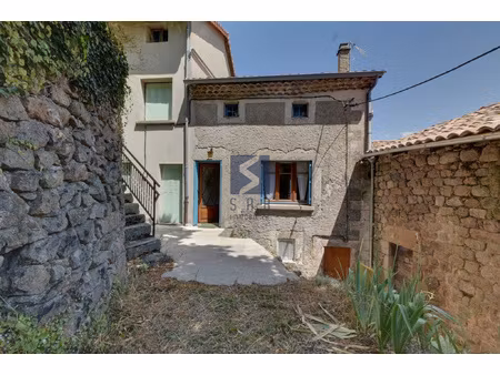 marcols-les-eaux : pied à terre idéal en ardèche