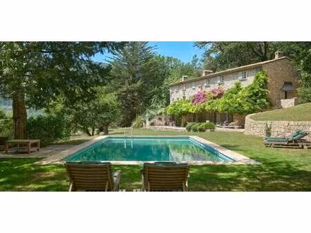 villa avec piscine et jardin châteauneuf-grasse (06)