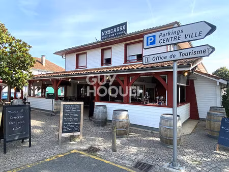 fond de commerce 598 m²