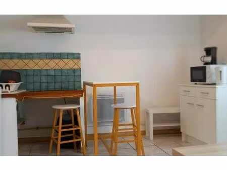location appartement  21 m² t-1 à durban-corbières  365 €