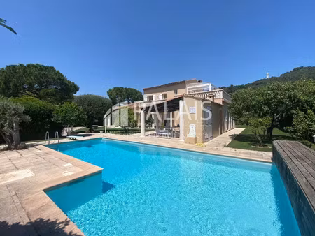 vente maison 8 pièces 190 m² villefranche-sur-mer (06230)