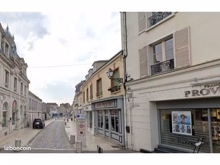boutique 220 m² rambouillet