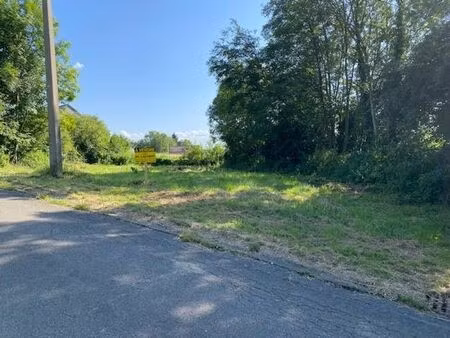 --- sous option --- beau terrain de 8 ares