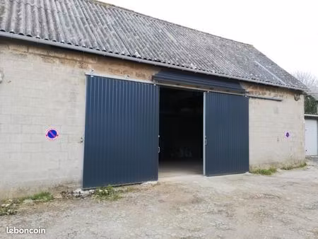 hangar - atelier - espace de stockage à louer