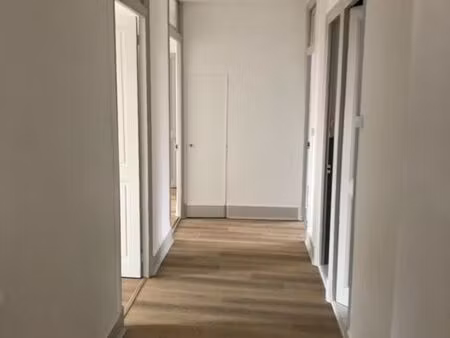 appartement t5 de 125 m2 (ou bureau)