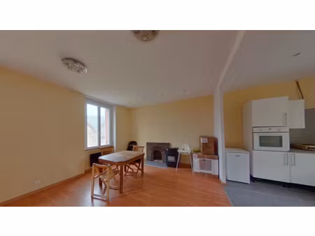 appartement t3   68 m²  plein bourg d'etables sur mer