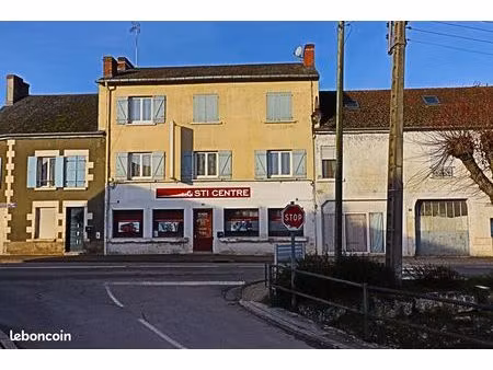 immeuble 7 pièces 240 m²