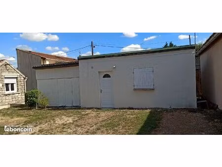 studio 30 m² au calme