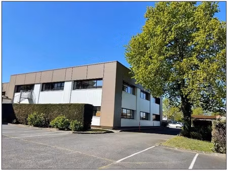 location bureau gradignan 106 m²