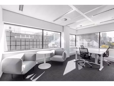 trouvez un espace de bureau à factories le bourget pour 3 personnes où tout est pris en ch