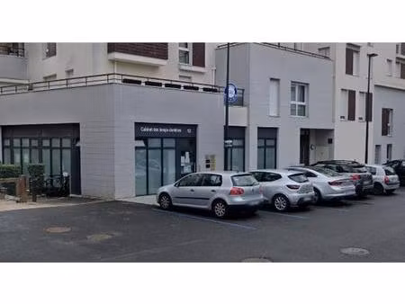 local pour profession medicale au sein d'un cabinet