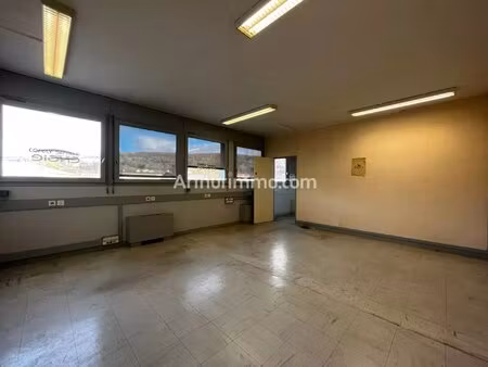 location bureau dans centre d'affaire