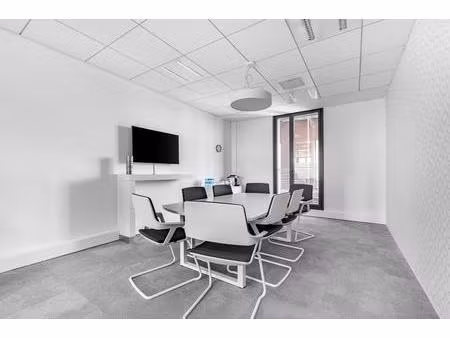 accès tout inclus à des espaces de bureau professionnels pour 4 personnes à montevrain gar