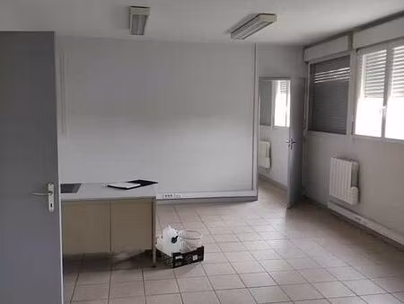 location bureau niort 105 m²