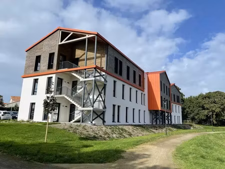 108 m² de bureaux - pornic - palafito 2