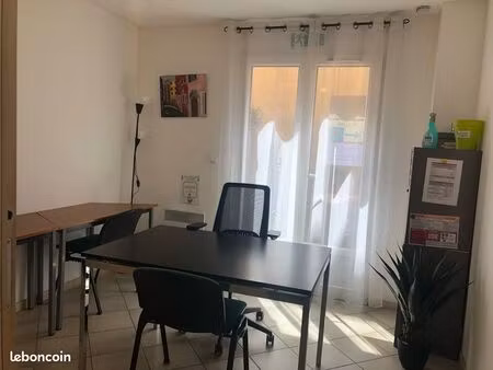 location bureau professionnel un jour hebdomadaire proche centre ville de saint maximin
