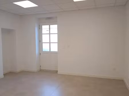 a louer a simandres - cabinet médical