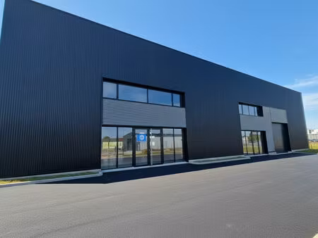 local d'activité // bureaux // taden 300 m2 top emplacement