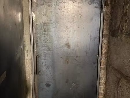 cave de stockage sécurisée