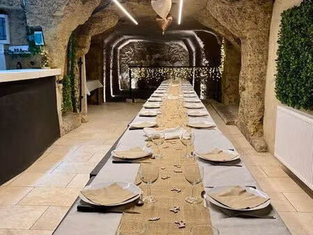 location cave/salle festive