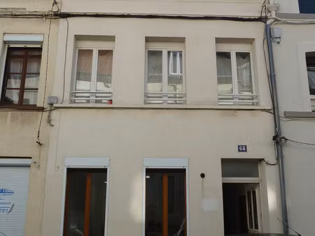 location commerce 3 pièces 63 m² à cambrai (59400)