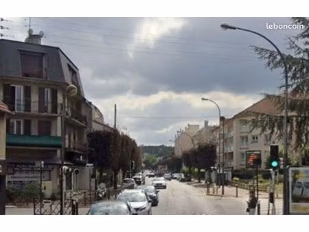 boutique 38 m² livry gargan